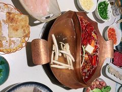 -墨居上隐·院子里火锅(峨眉店)