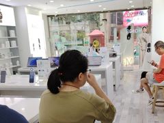 -荣耀授权专卖店(黄浦浙江中路店)