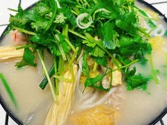 -肥汁米蘭香港米线(长宁来福士店)