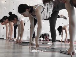 -无界瑜伽普拉提