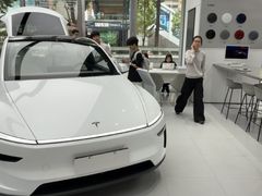 -TESLA 特斯拉(广州天环广场体验店)