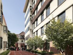 -上海戏剧学院附属高级中学