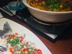 -魏铭鱼头捞饭(晋阳路店)