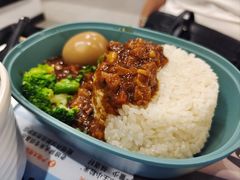 -老娘舅餐厅(黄龙体育中心店)