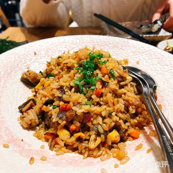 蚝七料理(骖鸾路店)