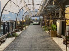 -冰冰龙虾·江湖菜·花园江景餐厅