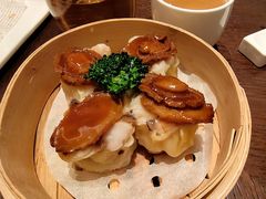 鲍鱼烧麦-北海银滩皇冠假日酒店-德丰楼中餐厅