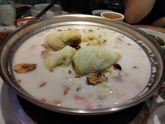 -六少·猪肚包鸡火锅(卓悦INTOWN店)