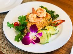 -Chom Cafe and Restaurant