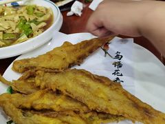 -叶存利海鲜大馅饺子(海宁路总店)
