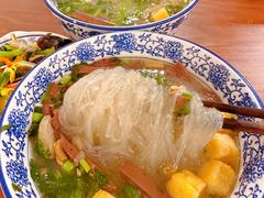 -叶新小吃店(来凤小区总店)