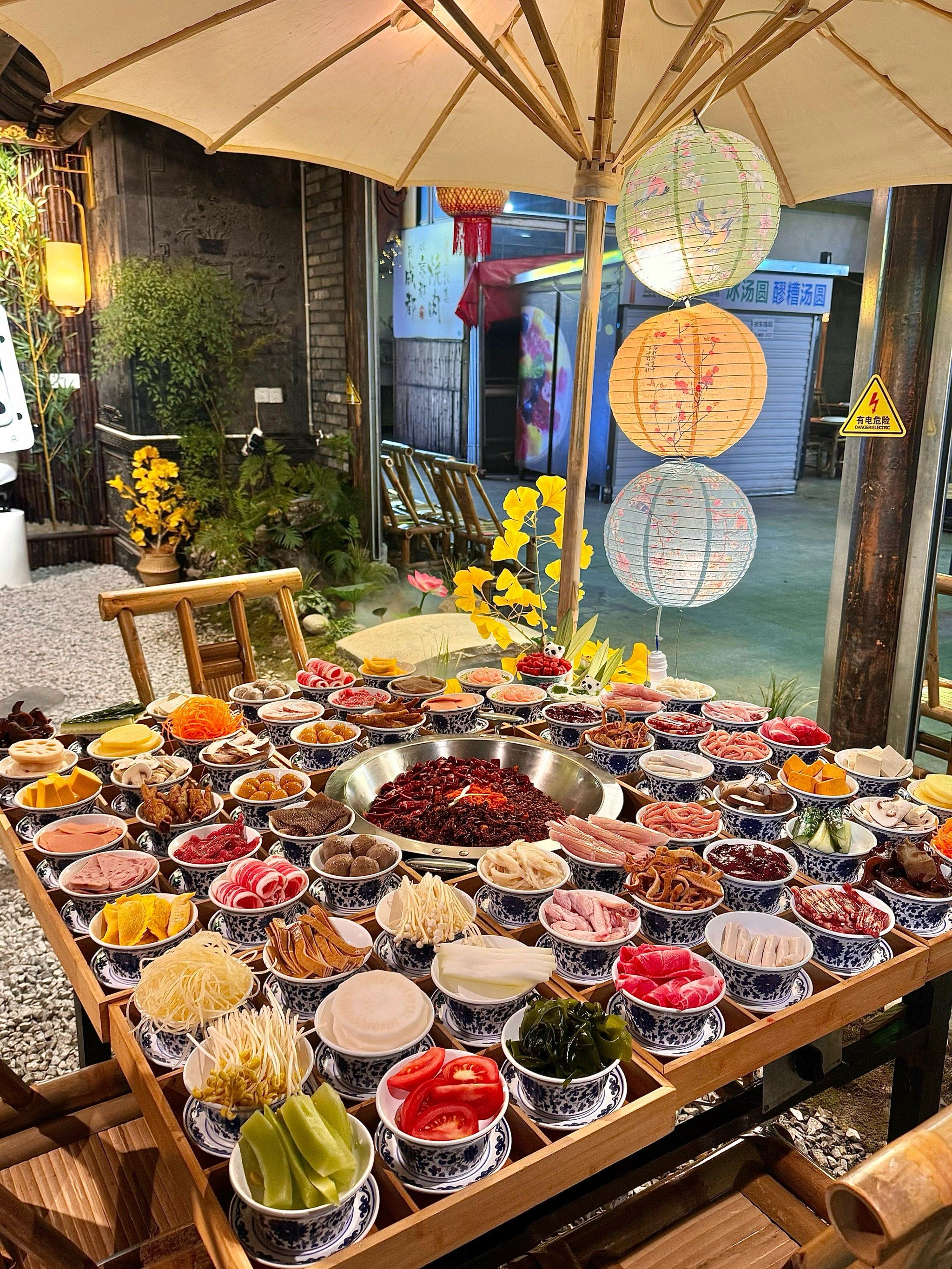 在春熙路!超美的小院火锅9494!
