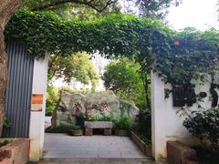 -千滋百味·醉江澜花园餐厅(街道口店)