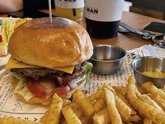 -Thanks美式餐厅(汉堡咖啡店)