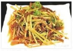 白天鹅家宴·东北菜野山椒炒牛肉图片