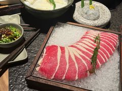 -三出山火锅(南京万象天地店)