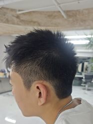 -宫铭烫发染发接发店