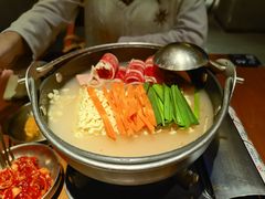 泡菜肥牛部队火锅-春熙台韩国料理·章鱼肥牛(西丽店)