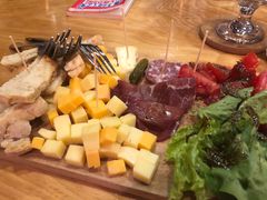 奶酪烤面包香肠拼盘-慢隅法式小馆·生日求婚西餐厅