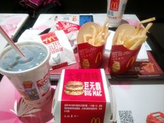 -麦当劳(展览路店)