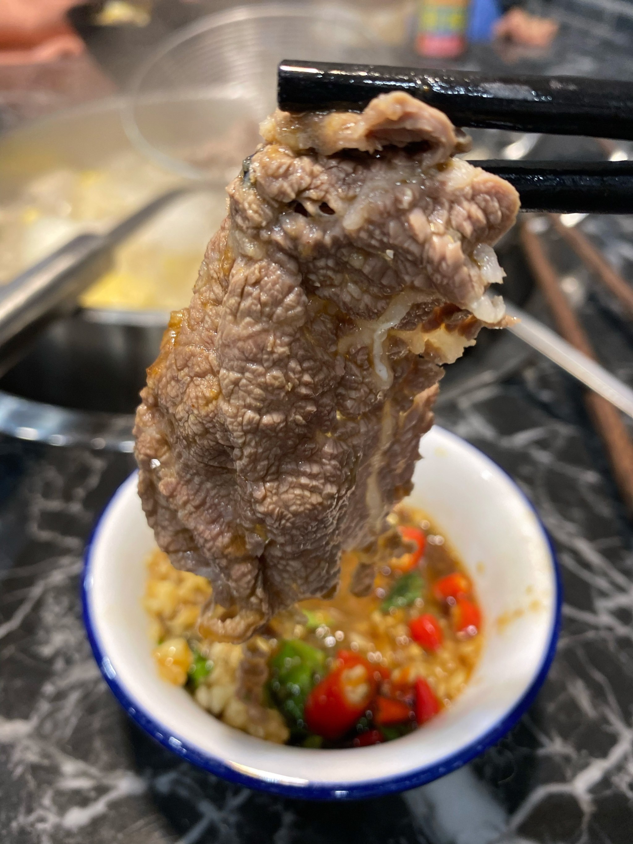 位于寮步万润广场的潮汕牛肉火锅店,位于地