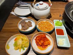 -明洞阿姨·韩式酱蟹烤肉·创意料理(三元桥店)