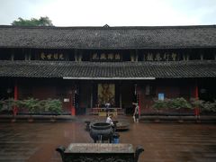 -峨眉山报国寺