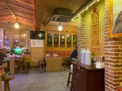 大堂-闯关东东北农家菜(崂山石老人店)