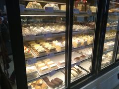 -凯司令(豫园地铁站店)