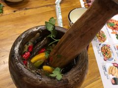 -老滇山寨•云南特色菜•地方菜•民族风情歌舞表演(金碧店)