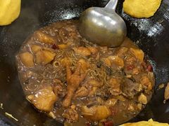 小笨鸡蘑菇锅-炮爷东北铁锅炖(棠安路店)