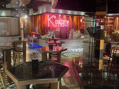 -K+全国连锁KTV(绿地缤纷天地店)