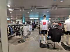 -H&M(天一广场店)
