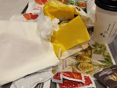 -麦当劳(轻轨曹杨路店)