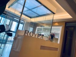 -ROYEA茹彦祛痘·问题肌肤修护中心