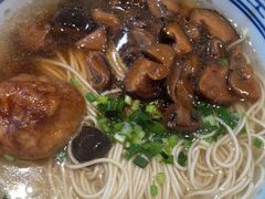 -鲁达面馆本帮风味(共康东路店)