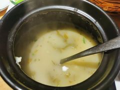 -兔行天下-鸿鹤鲜锅兔(中海国际店)