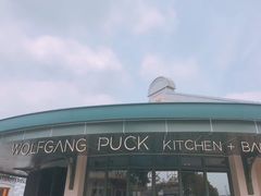 -WOLFGANG PUCK KITCHEN & BAR(迪士尼小镇店)