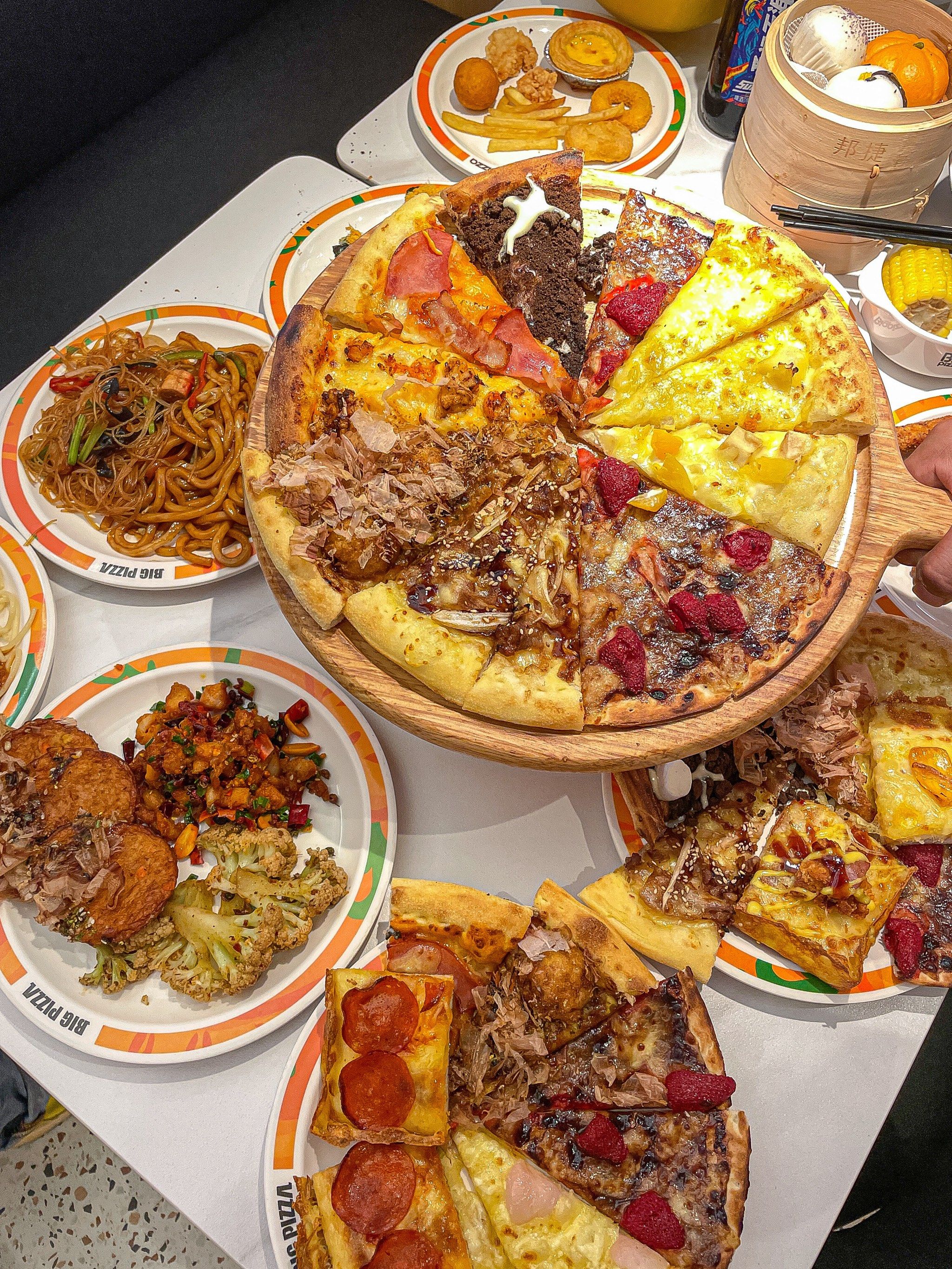 今天实现pizza自由!吃到扶墙出!