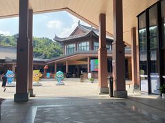 -慈城服务区-停车场