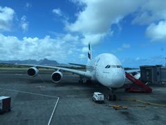 -西沃古尔·拉姆古兰爵士国际机场