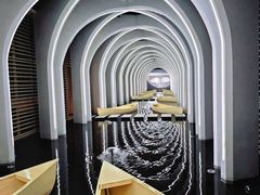 -涨巢·潮玩水疗局