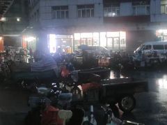 -岳各庄批发市场(西四环中路店)