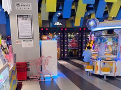 -反斗乐园π·电玩·高空拓展·蹦床(龙华天虹店)