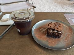 -J Create城市露营咖啡·简餐·宠物(上海动物园店)