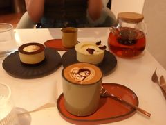 -潮一不贰·法式甜品·生日蛋糕·西式简餐(外滩店)