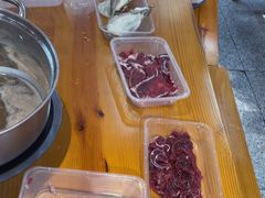 -养牛邓·潮汕牛肉海鲜自助火锅(广州店)
