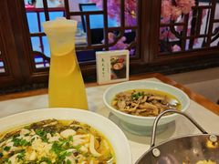 -春天里餐厅(西田城店)