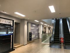 -深圳锦龙奥迪4S店(前海店)