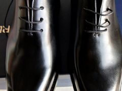 -京伟修鞋洗鞋奢侈品皮具护理店